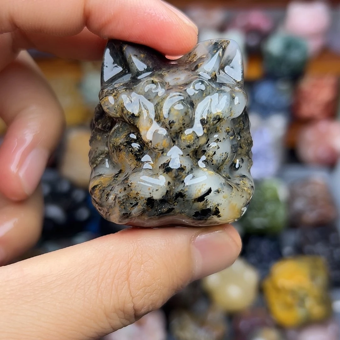 石材醒狮小白水墨