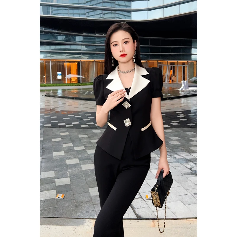 格润雅设计感拼接V领短袖上衣2025新款小众精致时髦感轻奢风女装