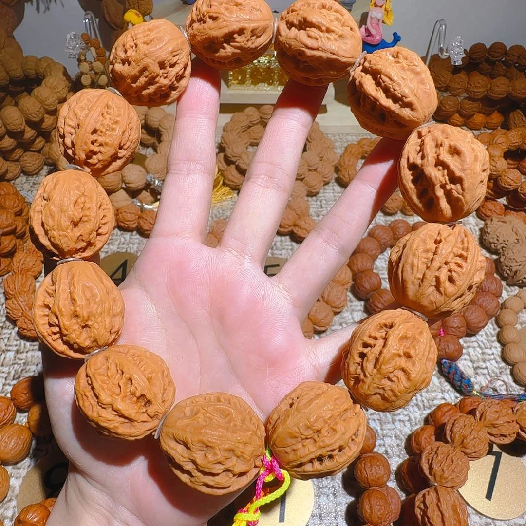 文玩核桃吊坠招财八棱大枣手持