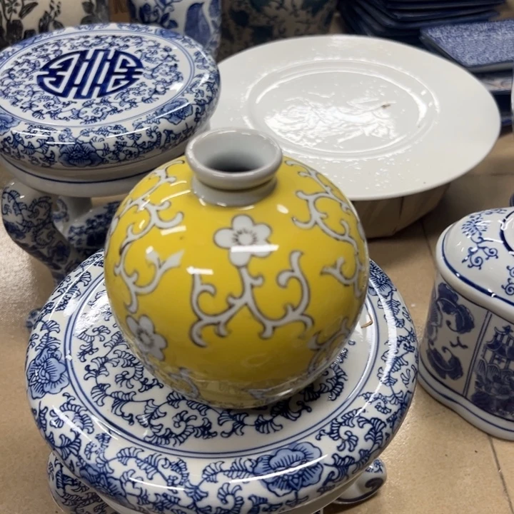 瓷片微瑕。。。。。。。。。。。。