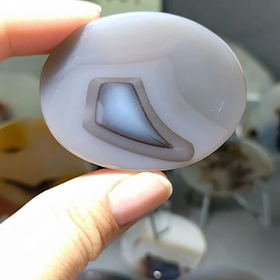 玛瑙/玉髓未镶嵌吊坠挂牌足下生辉