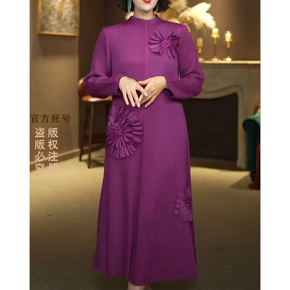 【时光画布】2025春秋新款重工褶皱大码女装连衣裙轻奢高档妈妈礼服