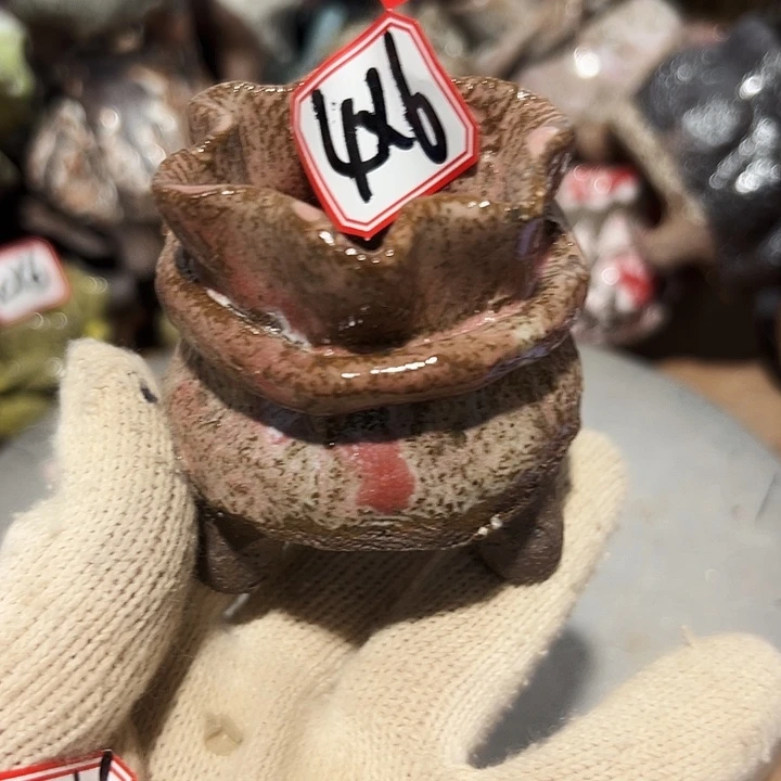 粗陶花盆，现在都不一样