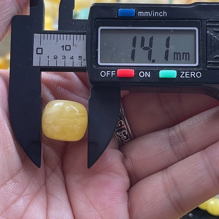 未镶嵌蜜蜡裸石11号
