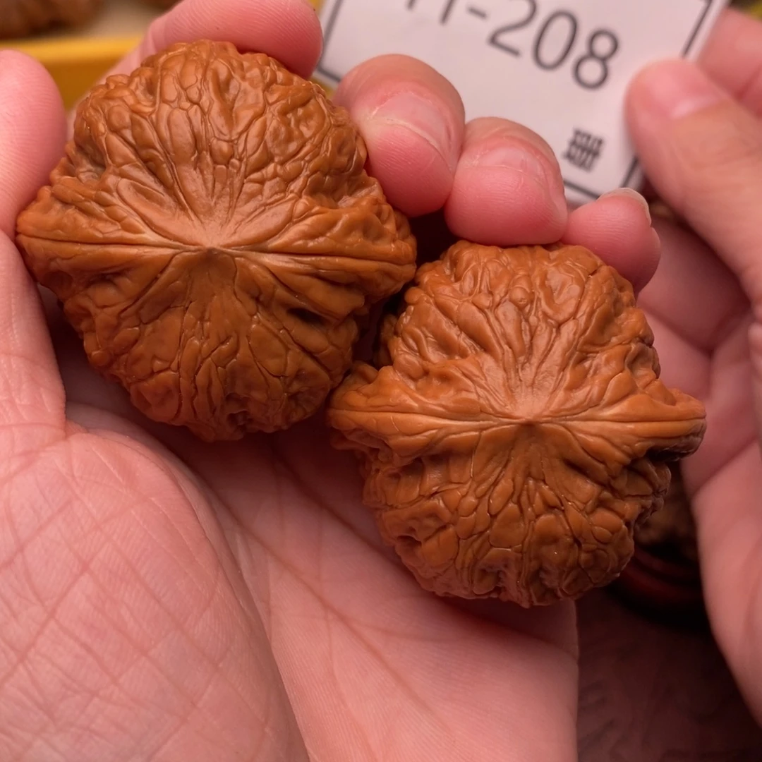 把件桃核铁锤41…..