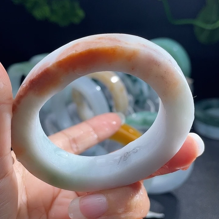 定制翡翠未镶嵌翡翠手镯