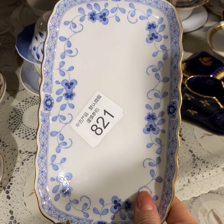 瓷器哈哈哈哈哈哈哈哈J****0