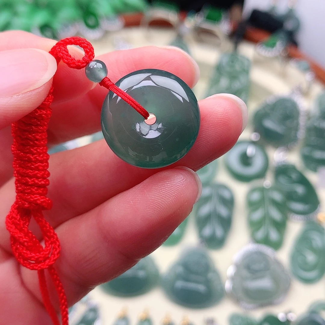 翡翠未镶嵌项链吊坠