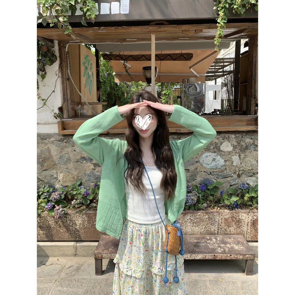 两色防晒开衫女夏修身百搭外套内搭背心+高腰碎花半裙21155