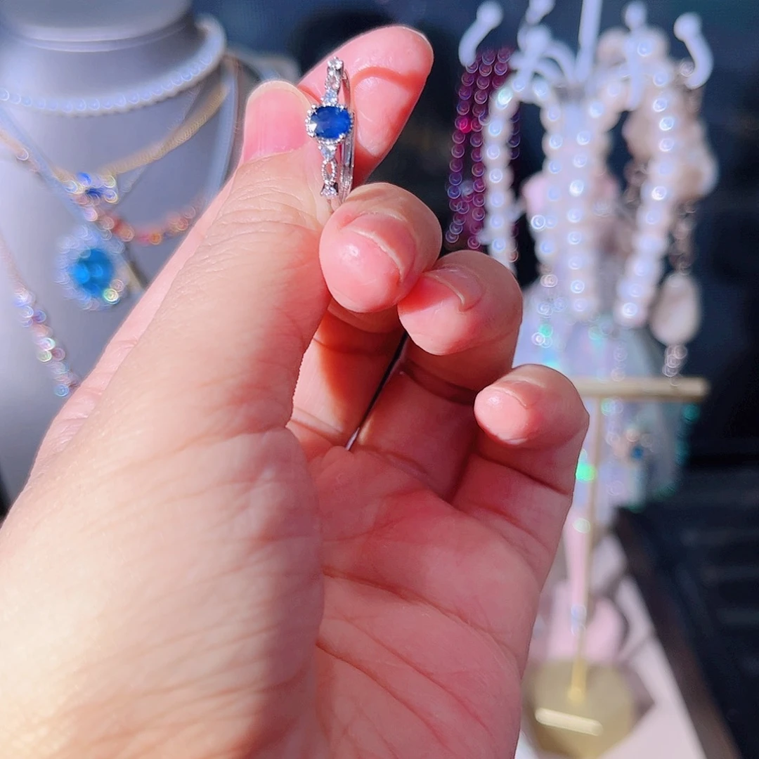 蓝宝石戒指未镶嵌