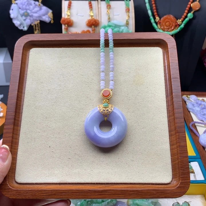 翡翠颈饰未镶嵌紫翡甜甜quan