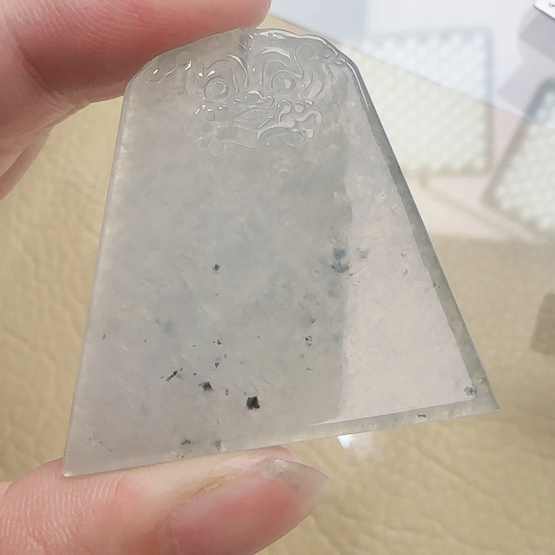 【闪购商品】翡翠未镶嵌颈饰