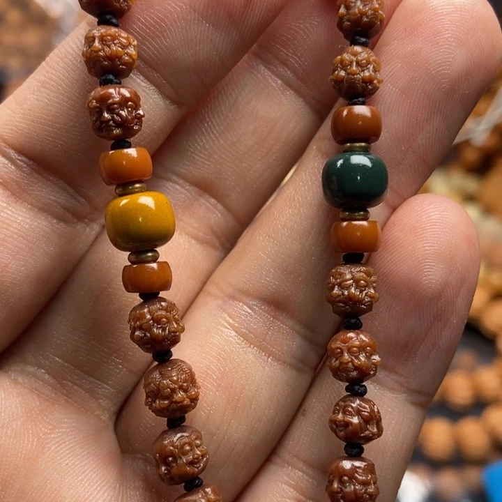 橄榄核吊坠这首是他