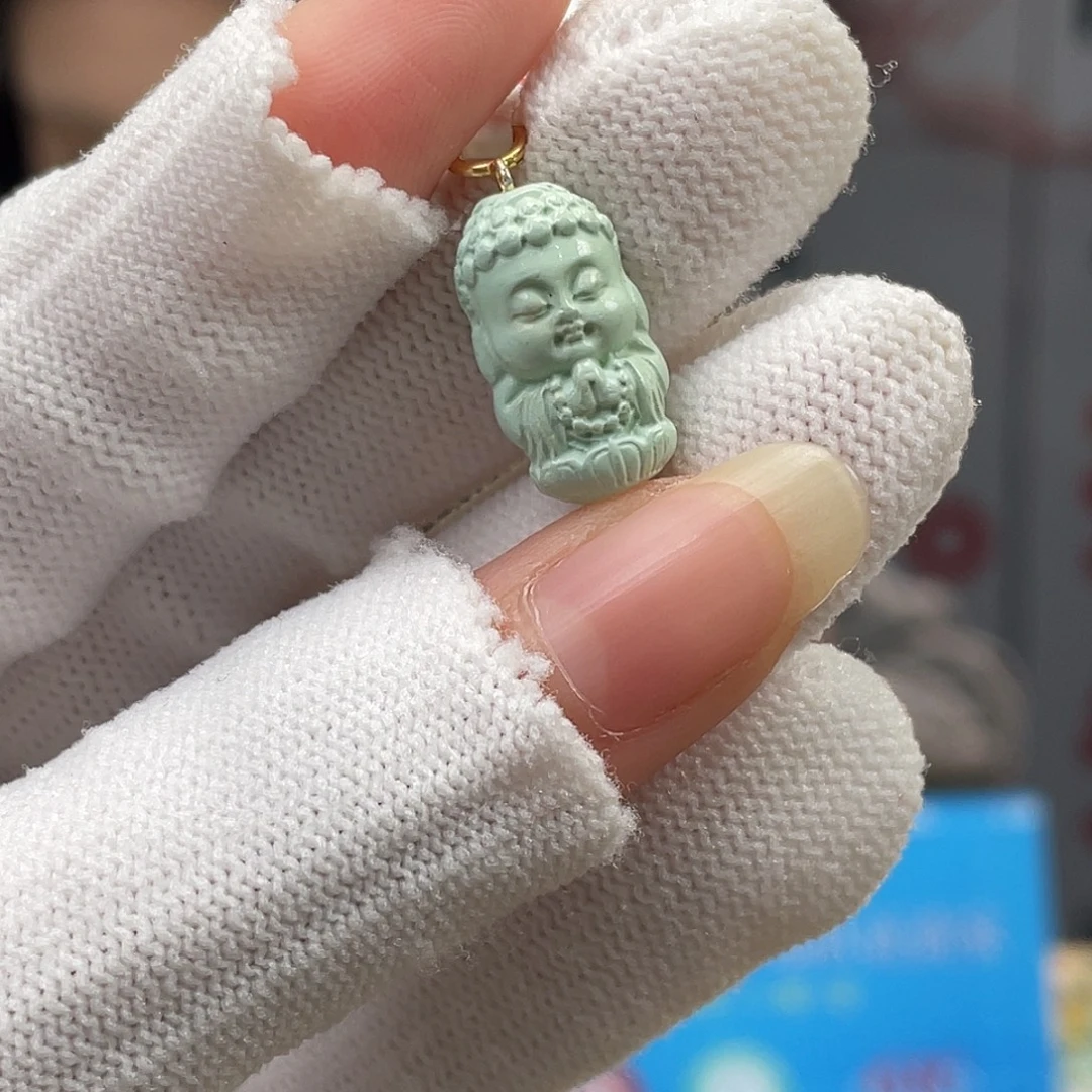 绿松石未镶嵌挂件