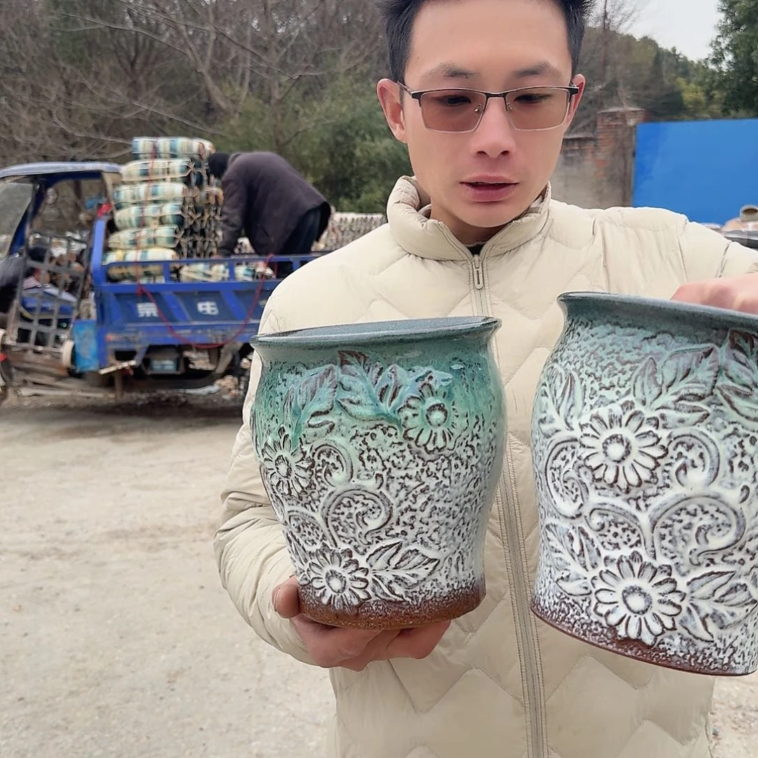 紫砂花盆口18高21（两个绿云仓门口
