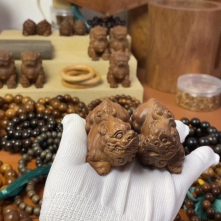 老山檀香貔貅一对