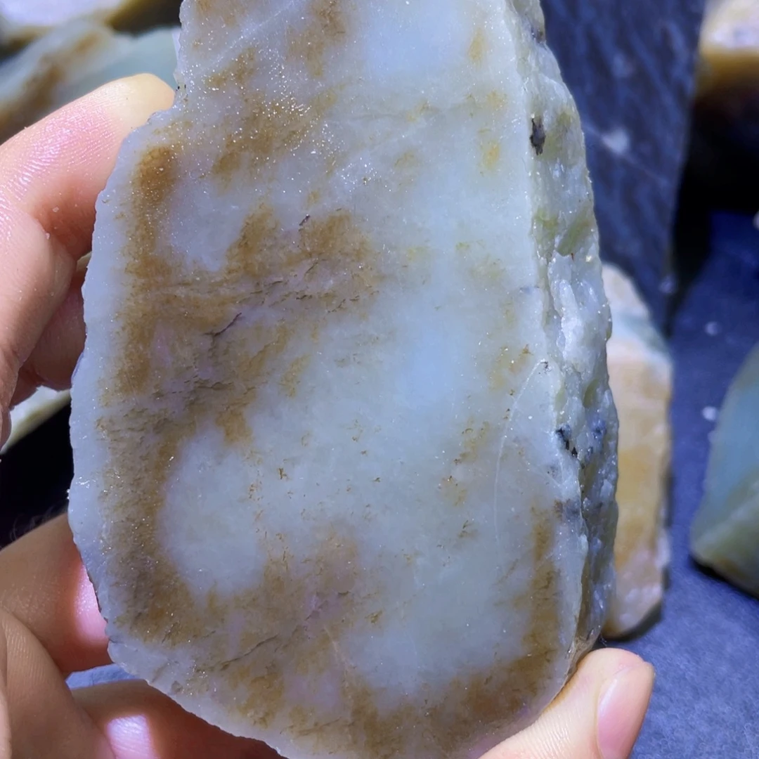 和田玉未镶嵌珠宝半成品