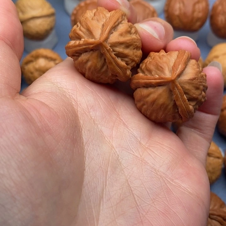 文玩核桃把件M**張三棱