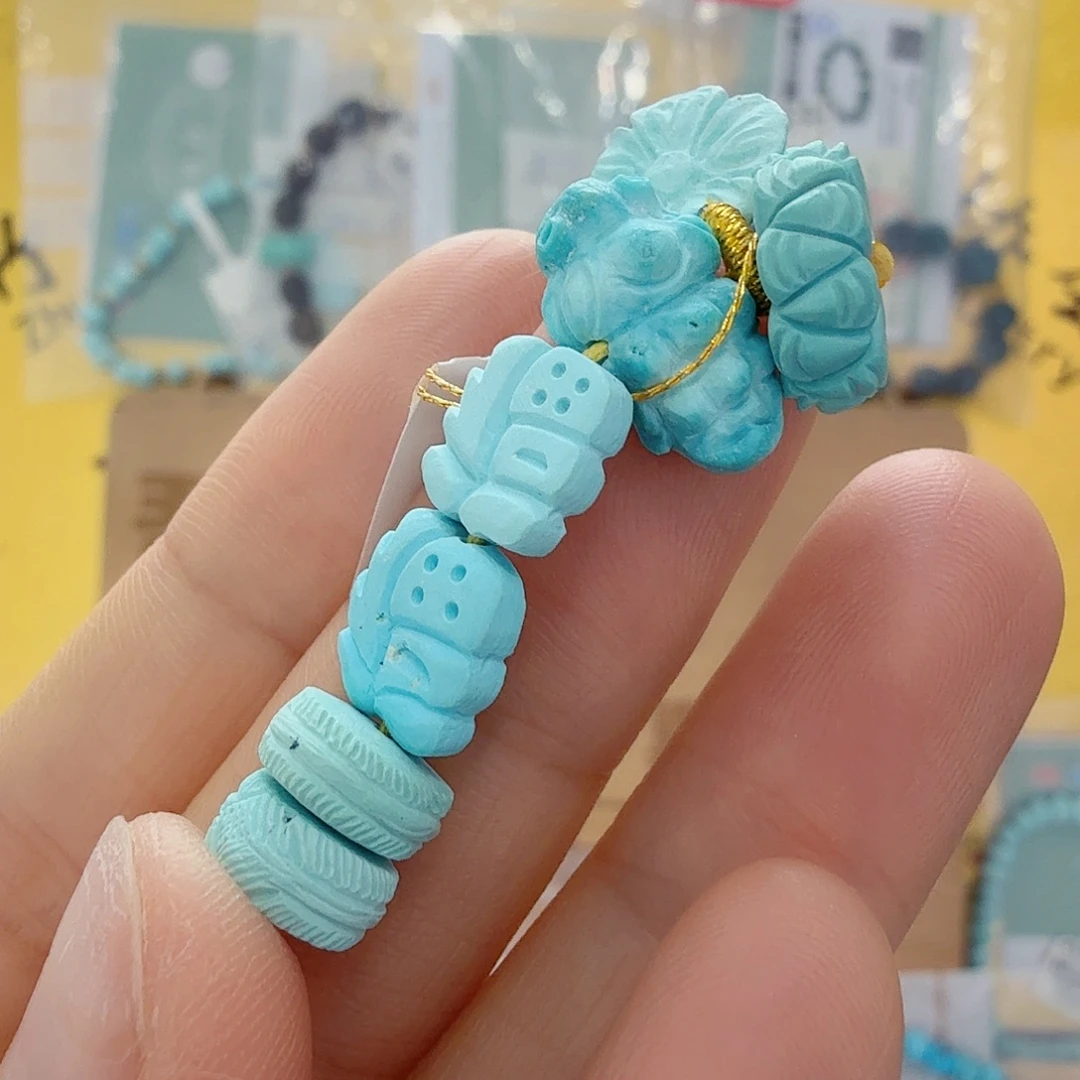 绿松石未镶嵌珠宝奇石