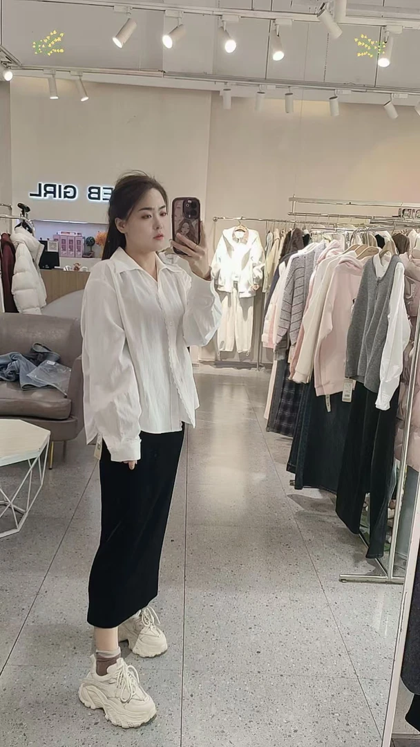 女装气质拼蕾丝上衣