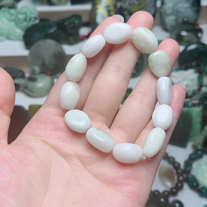 独山玉未镶嵌吊坠