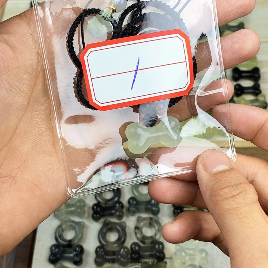 蛇纹石玉颈饰未镶嵌Y**o
