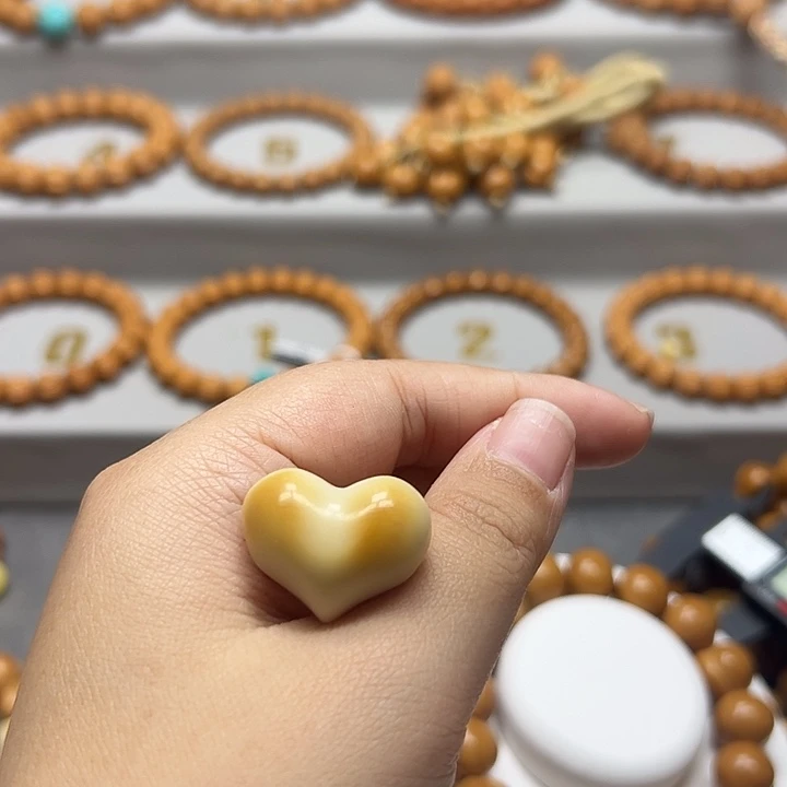 郭***玲猴头核桃手串猴头陪