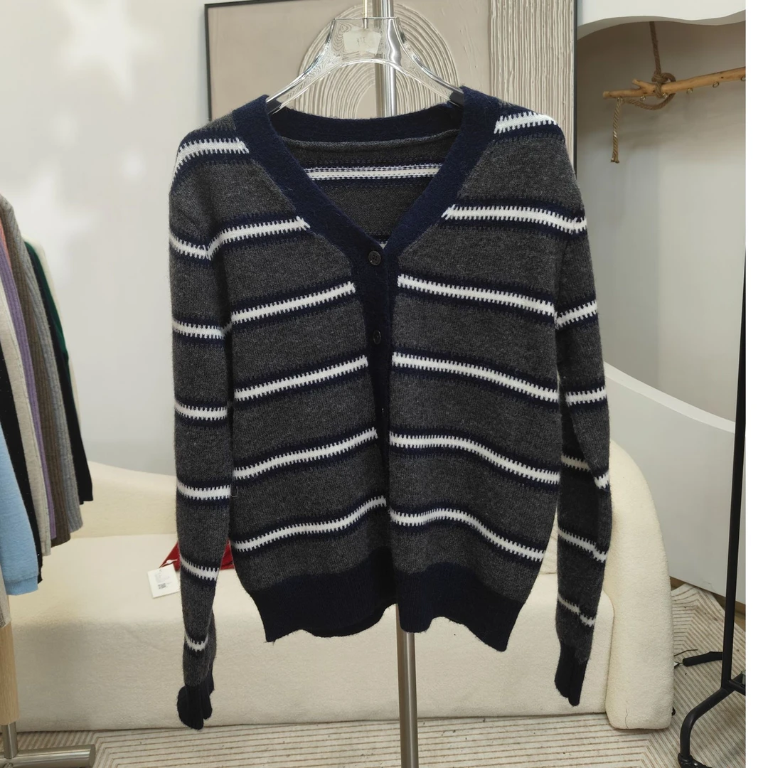 【老潘】春季新款百搭显瘦气质条纹开衫YCB62-02