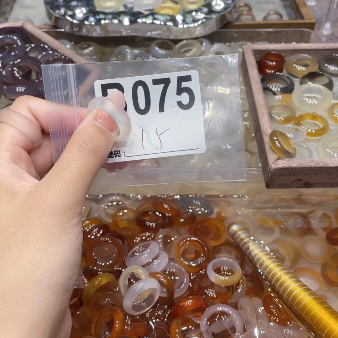 玛瑙/玉髓未镶嵌戒指075