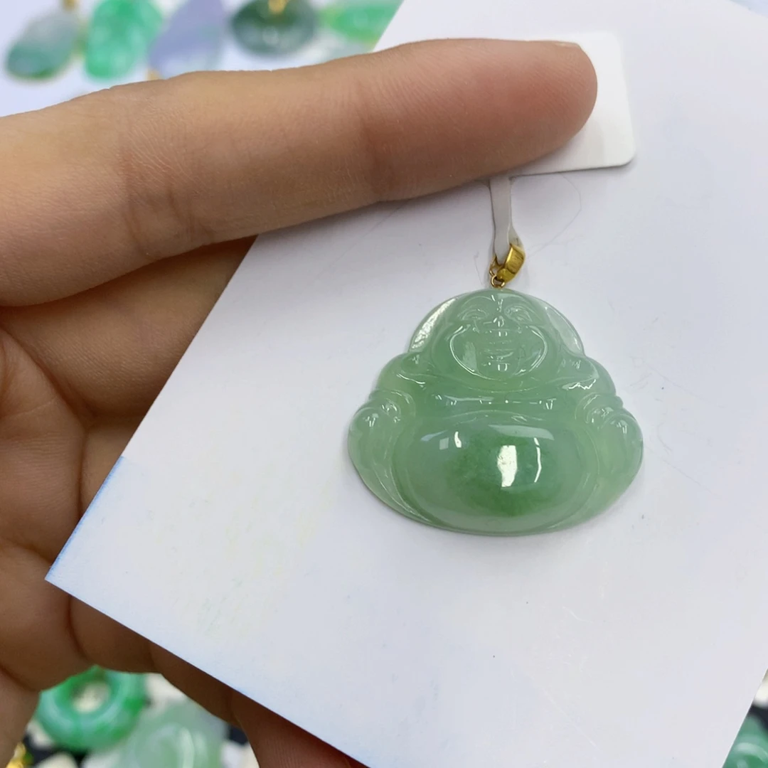翡翠18K金镶嵌颈饰翡翠