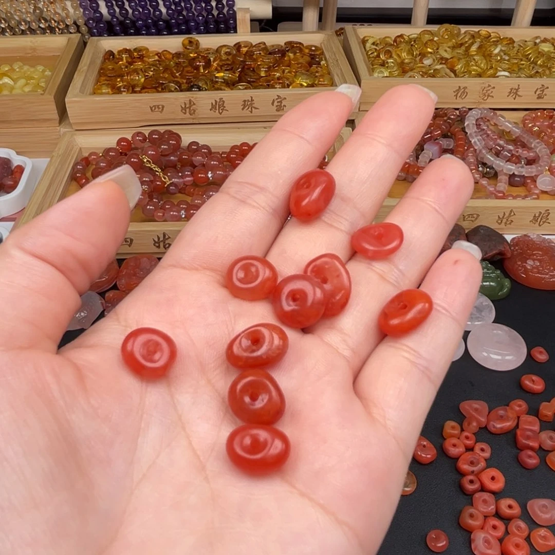 风***阻南红玛瑙合金颈饰