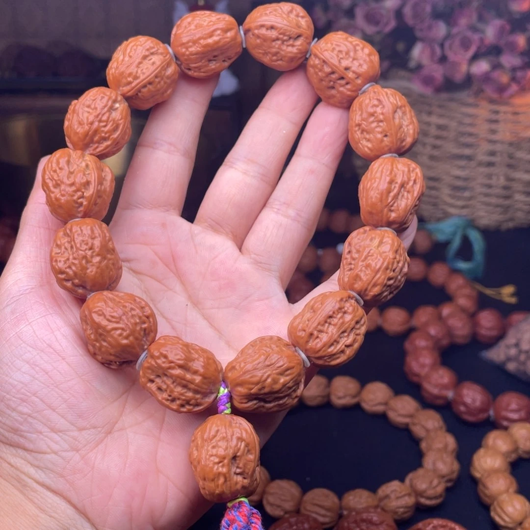 文玩核桃手串秋子
