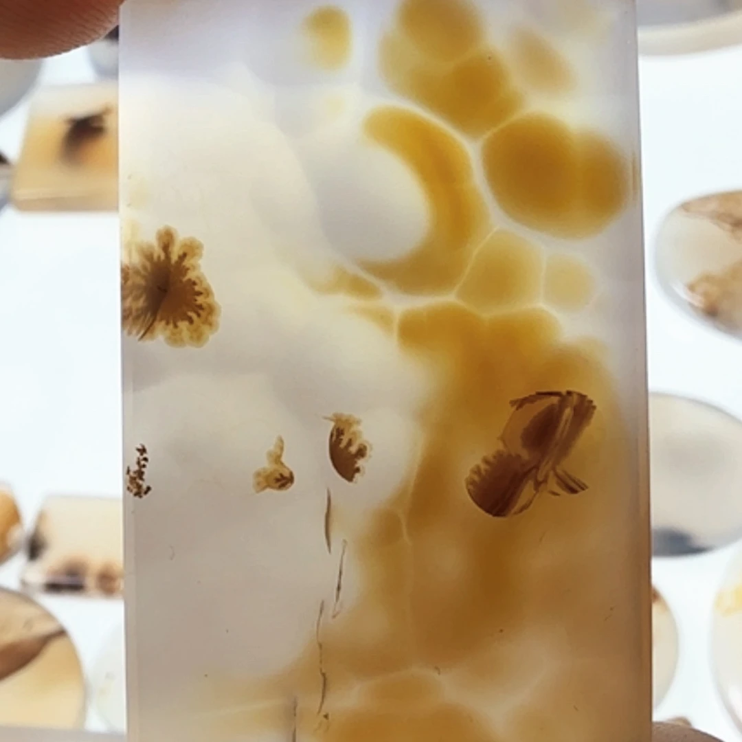 玛瑙/玉髓未镶嵌珠宝半成品