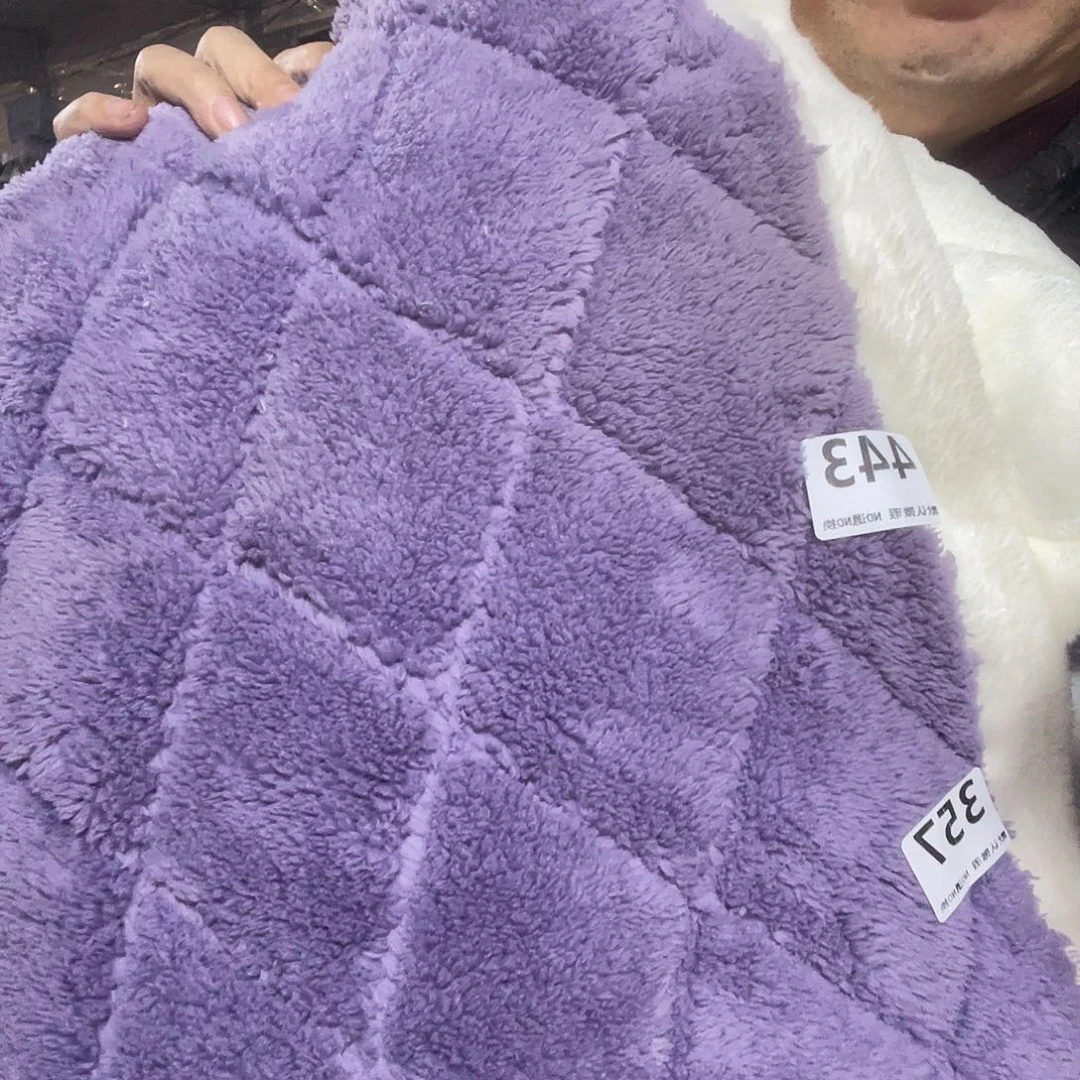 化纤宽1.75米尘土脏加厚款法兰绒法兰绒双面绗棉1米价443