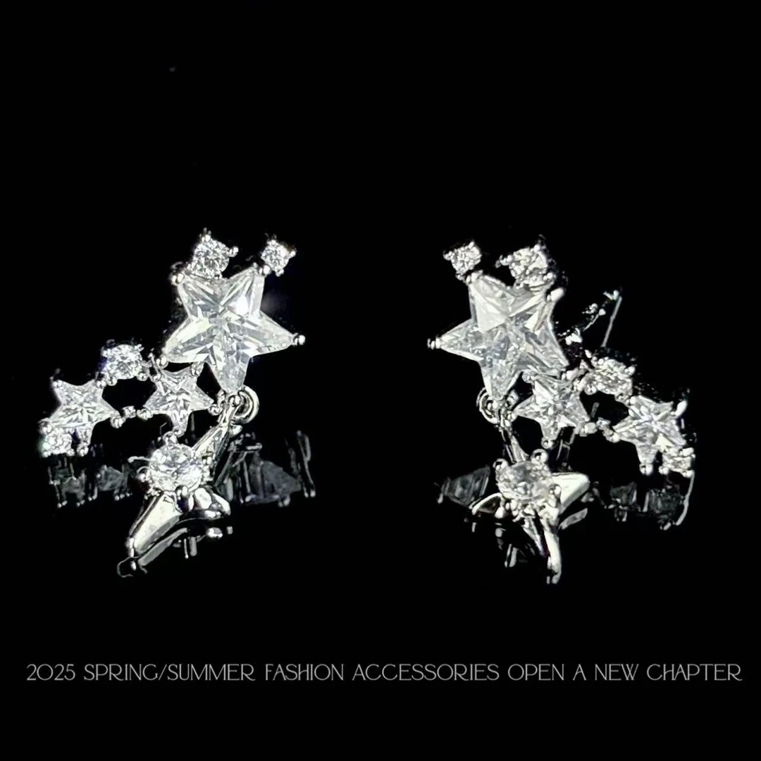 铜合金耳饰  镀K金 2025款C8008【星星陨落】Jeannie zoo 耳钉