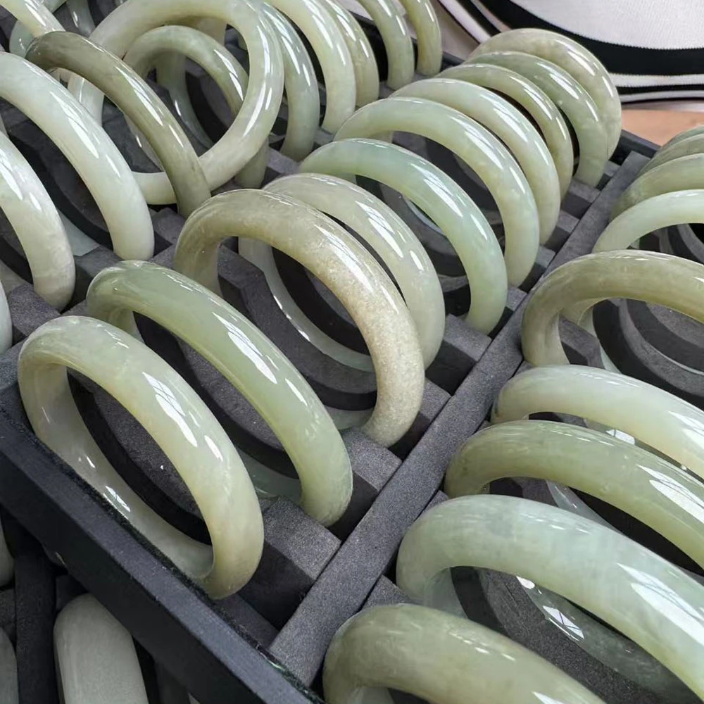 李书锦保真天然和田玉手镯 A0507【拍一发一】多样性货