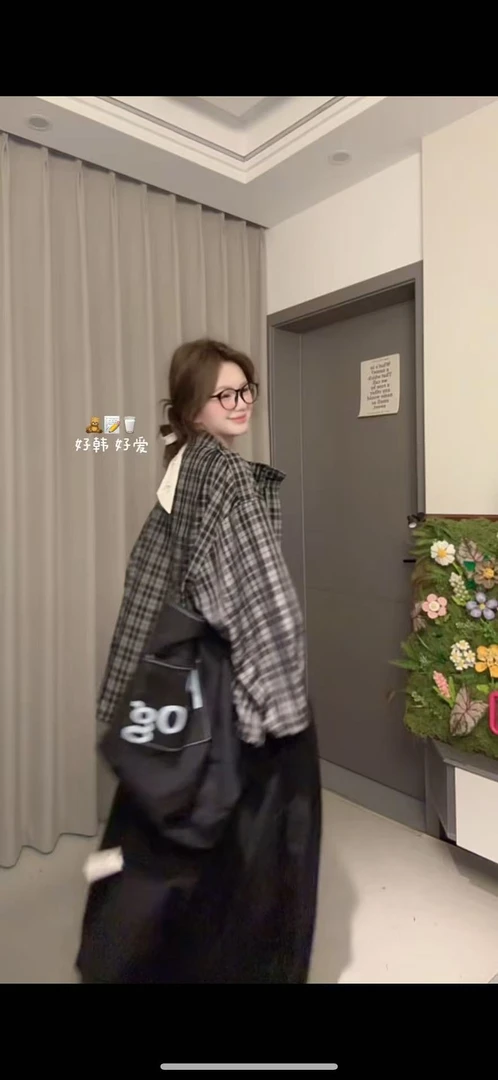 韩系复古格子翻领女士2025新款春夏设计感宽松休闲气质风衣外套女