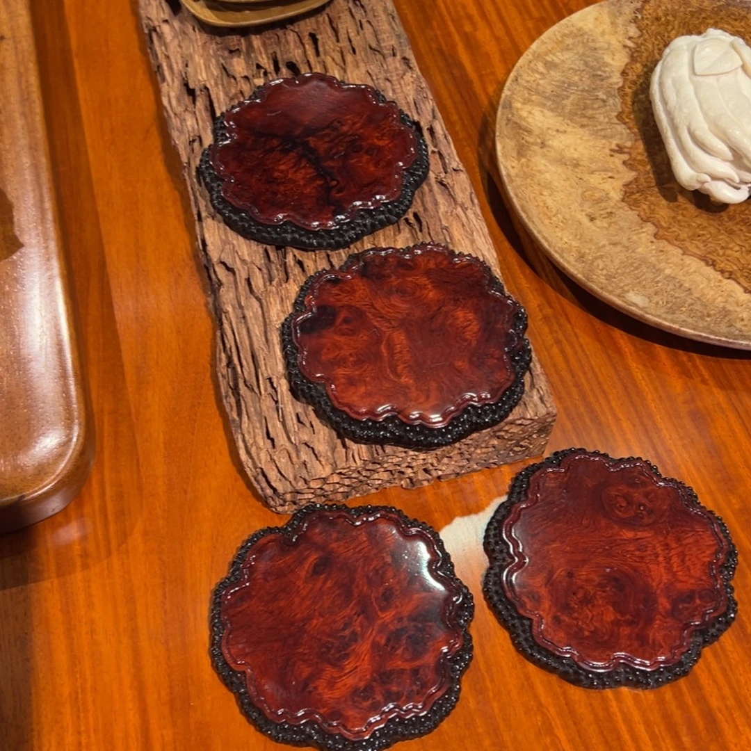 汝***哥大叶紫檀（黑酸枝木类）