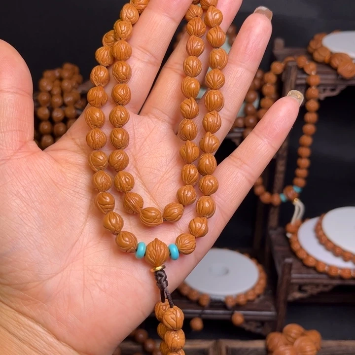 手串桃核小龙纹手持