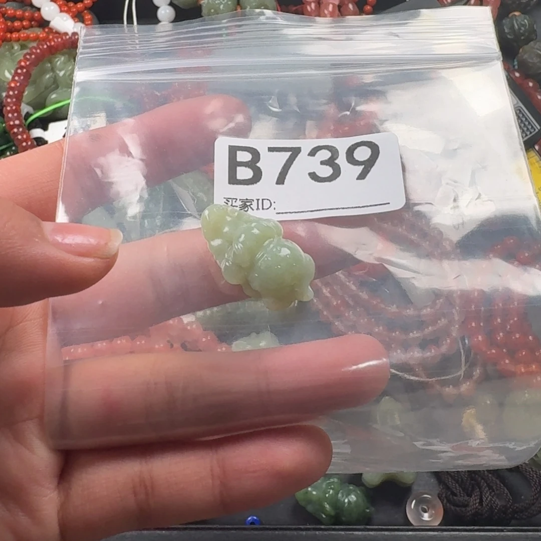 和田玉未镶嵌珠宝奇石