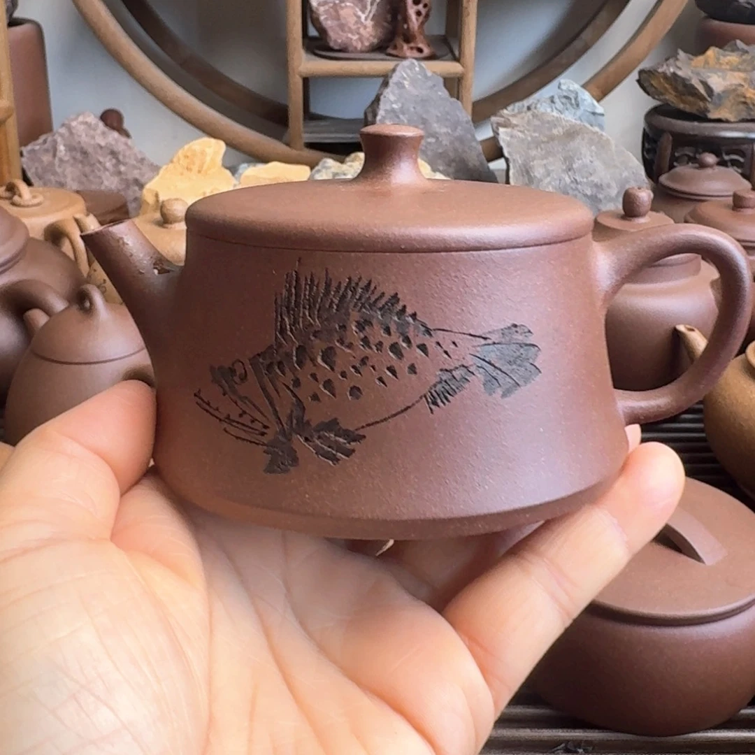 茶壶紫砂180cc云柱嫩底槽清刻绘