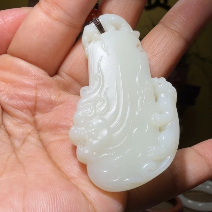 颈饰未镶嵌和田玉