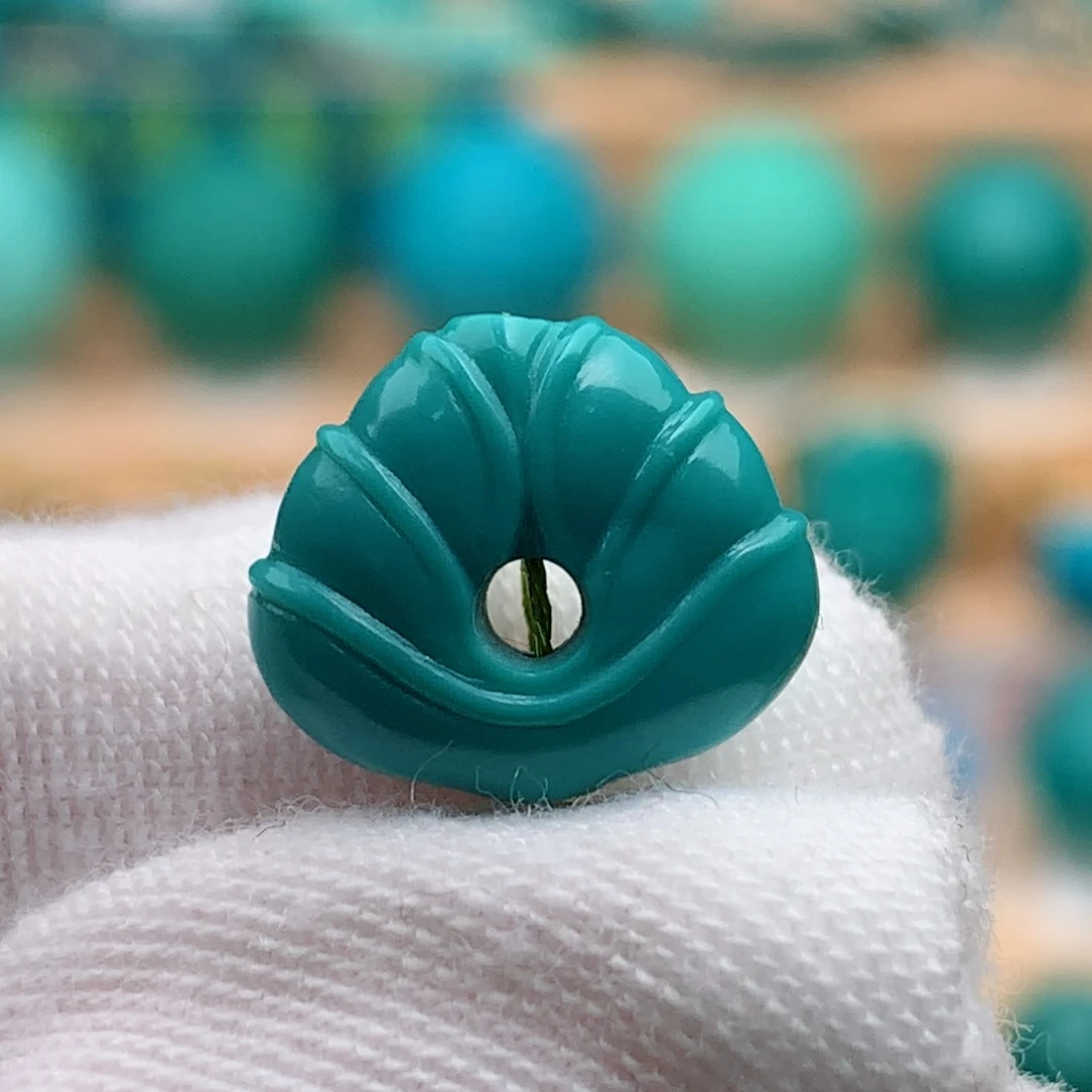 未镶嵌绿松石珠宝奇石