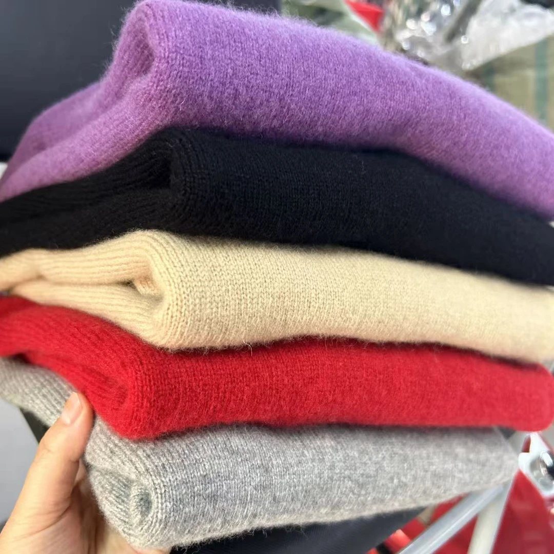 女士半高领加厚羊毛针织衫