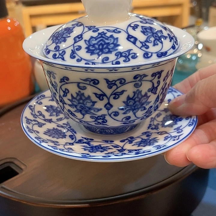 羊脂白玉悬停盖碗