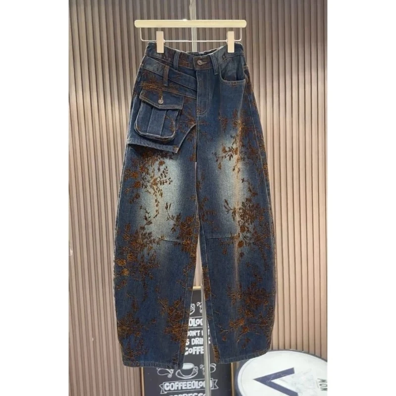 大码女装重工刺绣提花牛仔裤2025秋冬新款厚款遮肉减龄显瘦弯刀裤