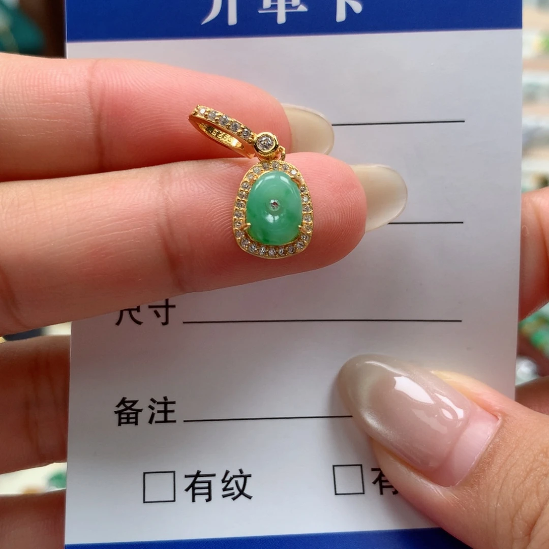 颈饰银S925镶嵌翡翠