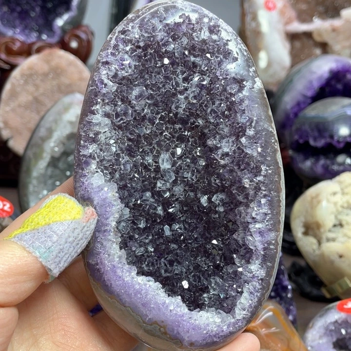 水晶摆件未镶嵌捡漏