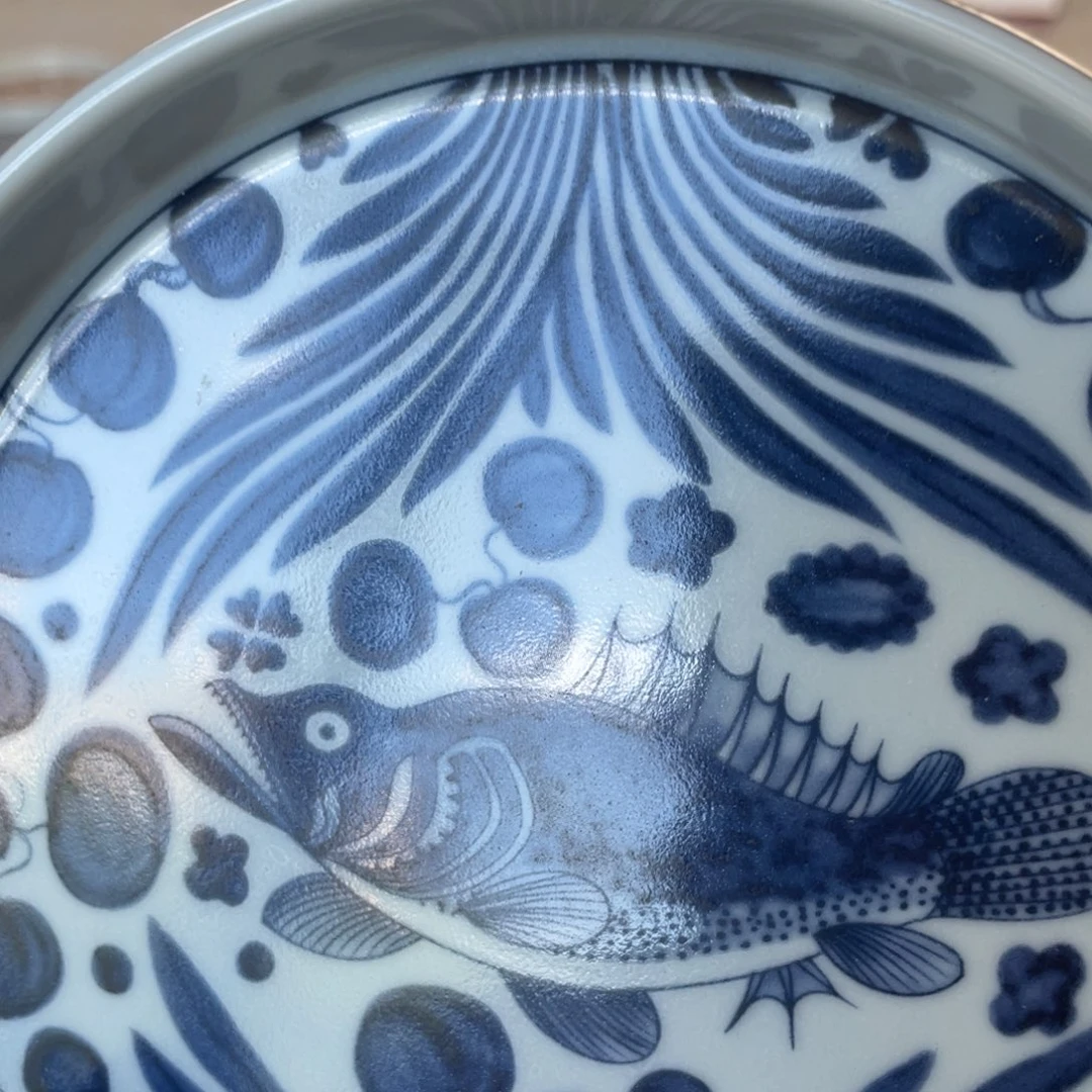 瓷片景德镇青花鱼藻纹大壶承