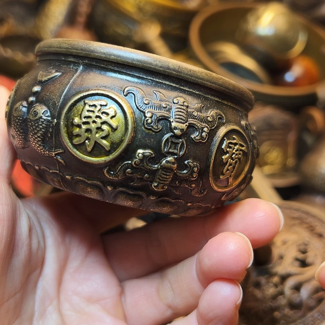 精美铜器工艺品等